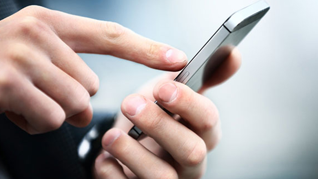 İşte öğrencilere vergisiz telefonun detayları: Hangi markalar var, açıköğretim de dahil mi?