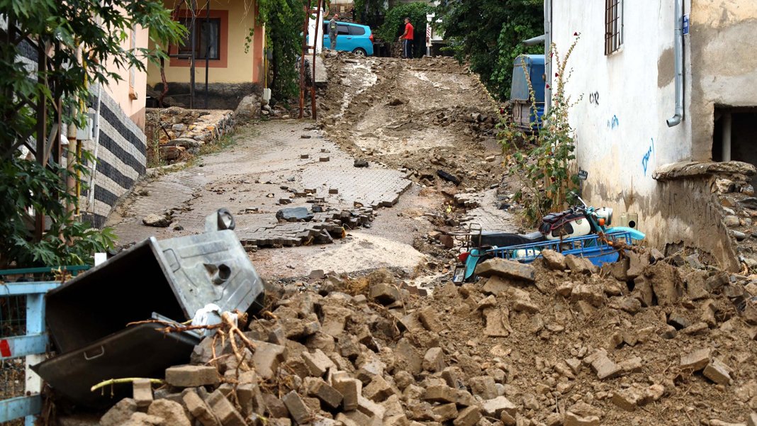Sel felaketinin büyüklüğü bugün ortaya çıktı: Ev ve ekili arazilerde büyük hasar