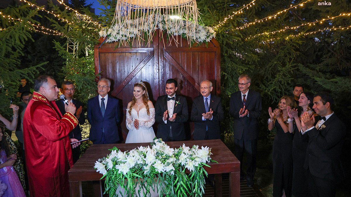 Kılıçdaroğlu İsmet Demirdöğen'in oğlunun nikah şahidi oldu