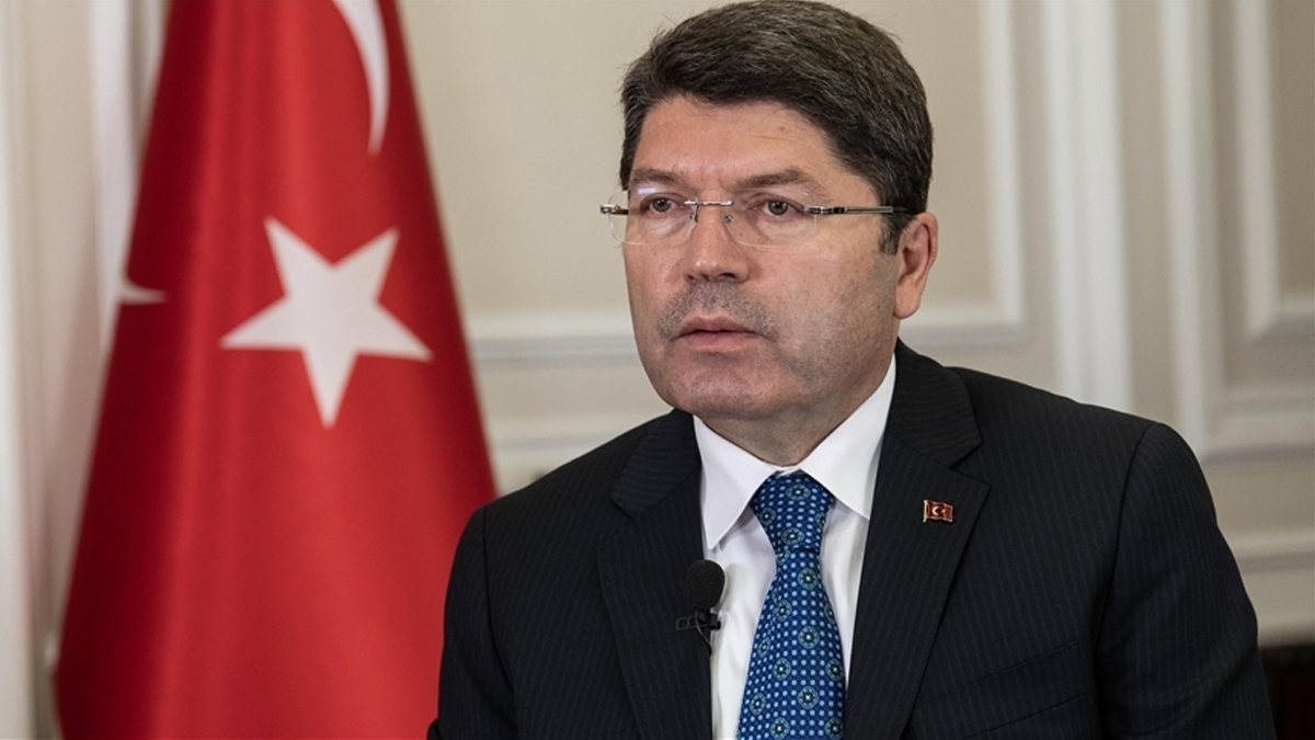 Bakan Tunç'tan 30 Ağustos mesajı: Ülkemizin istikbaline göz dikenler asla emellerine ulaşamayacaktır