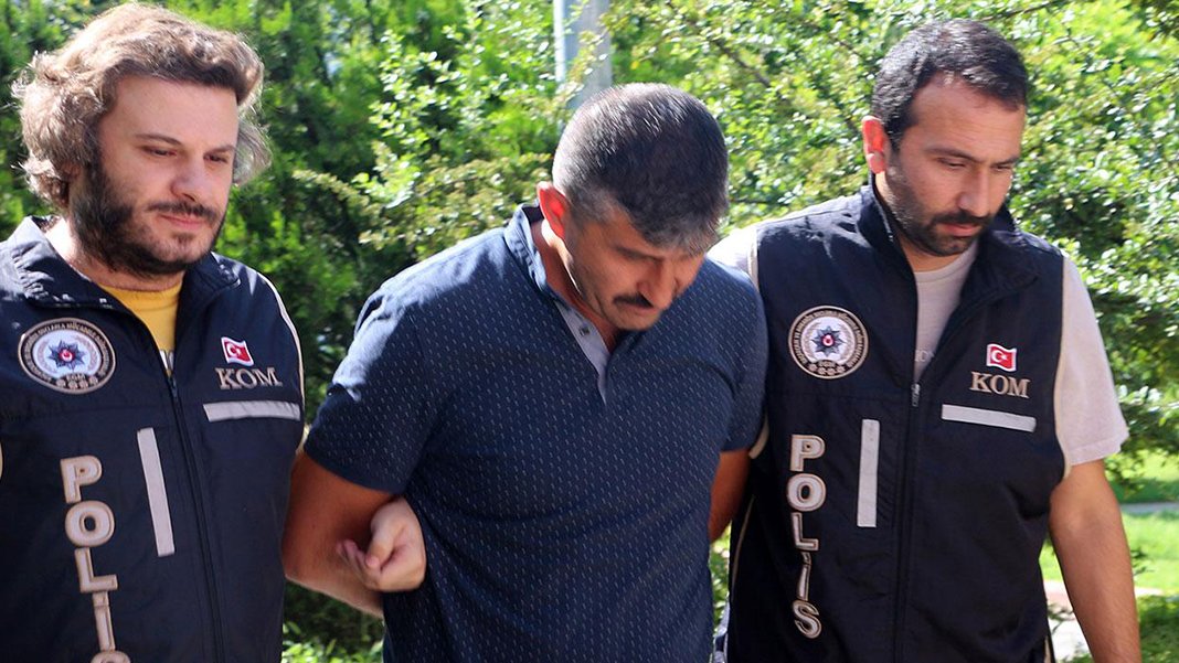 İşe yerleştirmeyi vadedip 3,5 milyon lira dolandırdılar: 60'a yakın vatandaşı kandırdılar