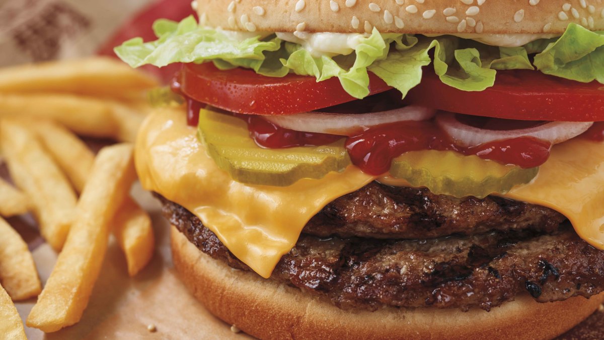 Burger King’e ‘Whopper’ davası: ‘Olduğundan büyük gösteriyorlar’