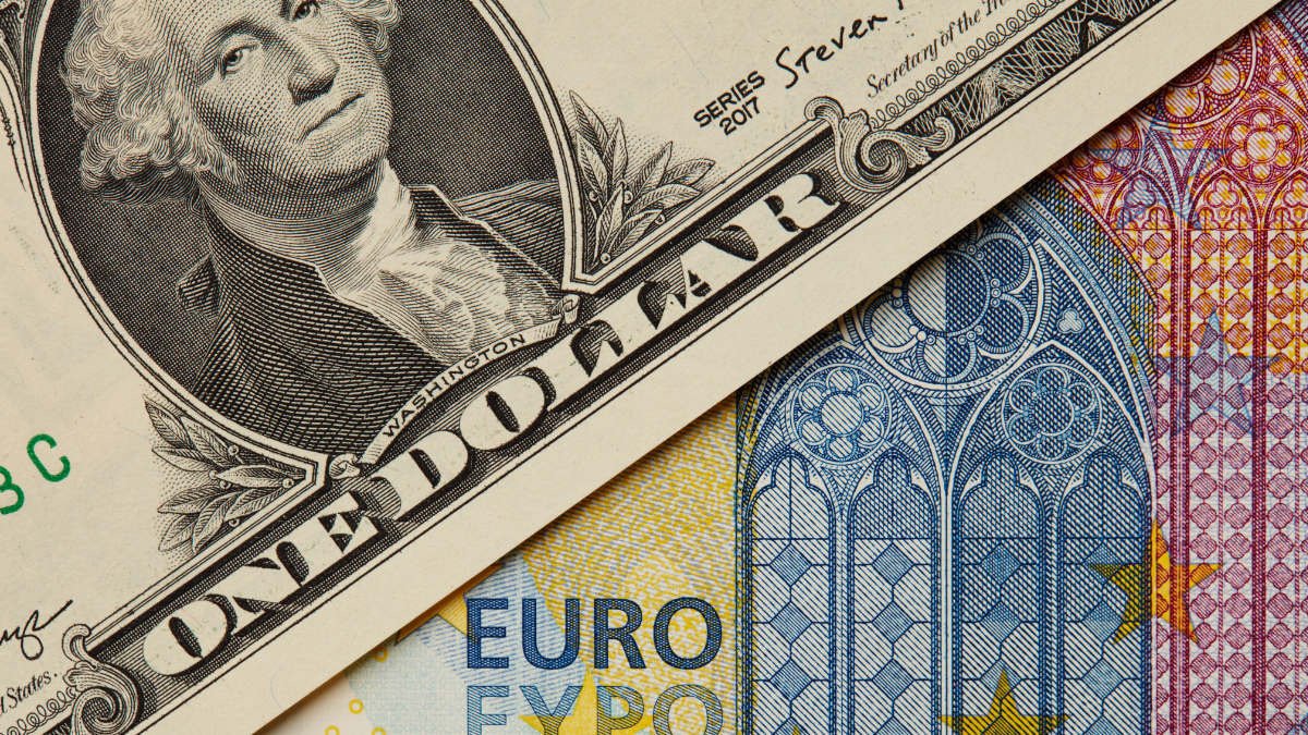 Dolar ve euro yükselişe geçti