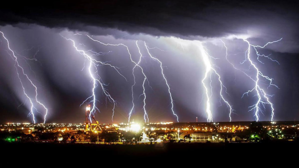 İstanbullular dikkat: Bu gece prizde cihaz bırakmayın! Uzmanlar uyardı, saat 04.00'te tüm kenti vuracak