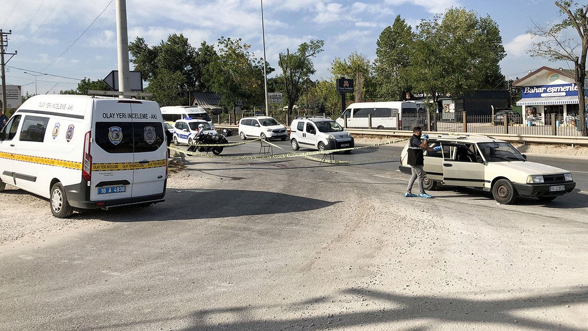 Kadın cinayetleri bitmiyor! Eşini yol ortasında katletti