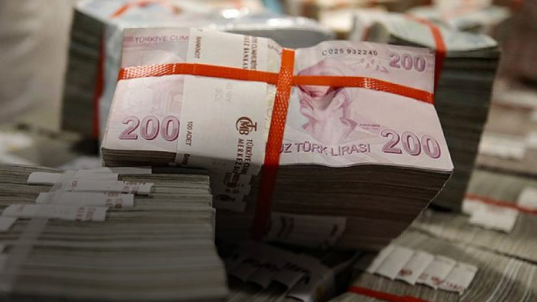 KKM'de sekiz ay sonra ilk düşüş