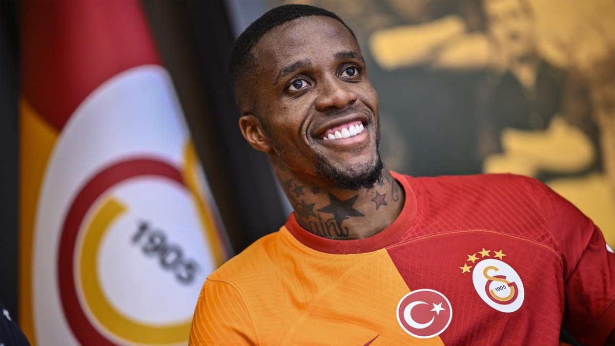 Galatasaraylı Zaha'nın market alışverişi gündem oldu! Süt almak isterken öyle bir şey aldı ki... Sosyal medyanın diline düştü!