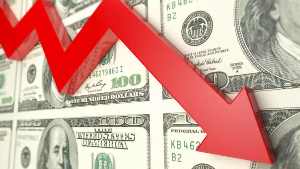 Doların işi bitti! Ünlü ekonomist açıkladı: Elinde doları olanlar panikte