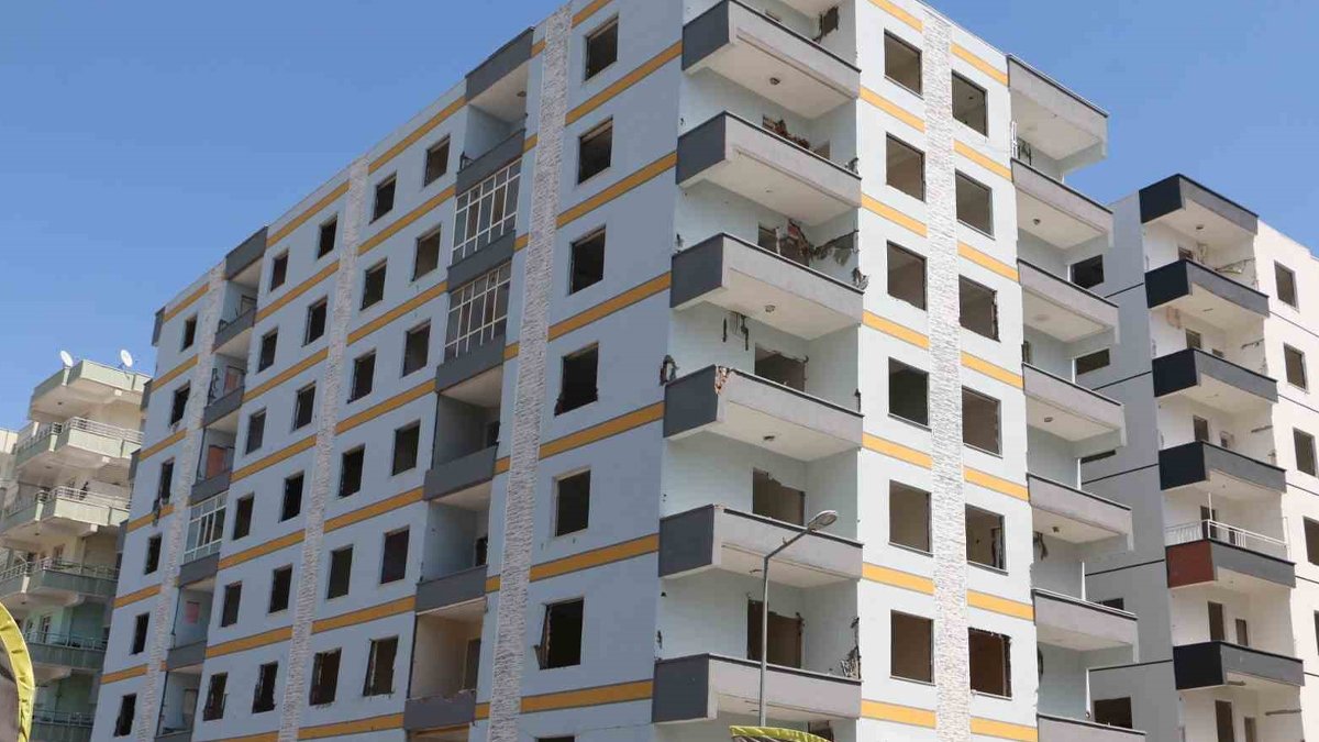 Diyarbakır esnafından yıkım çağrısı: 'Ağır hasarlı binaların yıkımı hızlandırılmalı'