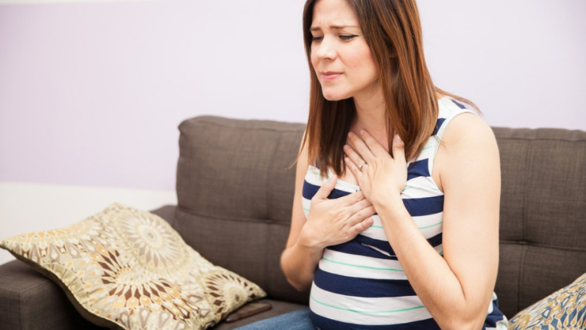 Hamilelikte Mide Yanmasına Ne İyi Gelir: Pratik Çözümler ve Öneriler