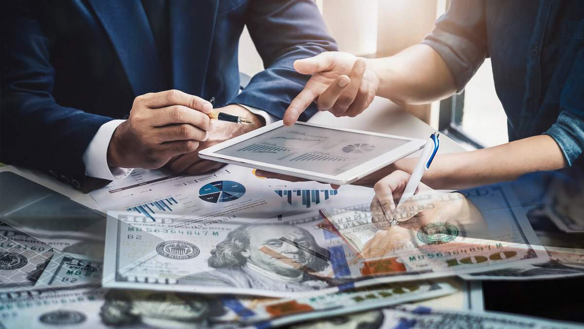 O tarihte 16 TL birden artacak! Ünlü ekonomist yatırımcıları uyardı: Almayan pişman, satan bin pişman