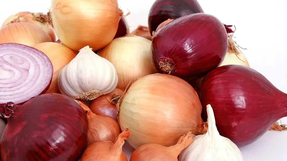 Sarımsak ve soğanı aynı anda sakın pişirmeyin! Sağlığınızı tehlikeye atmayın