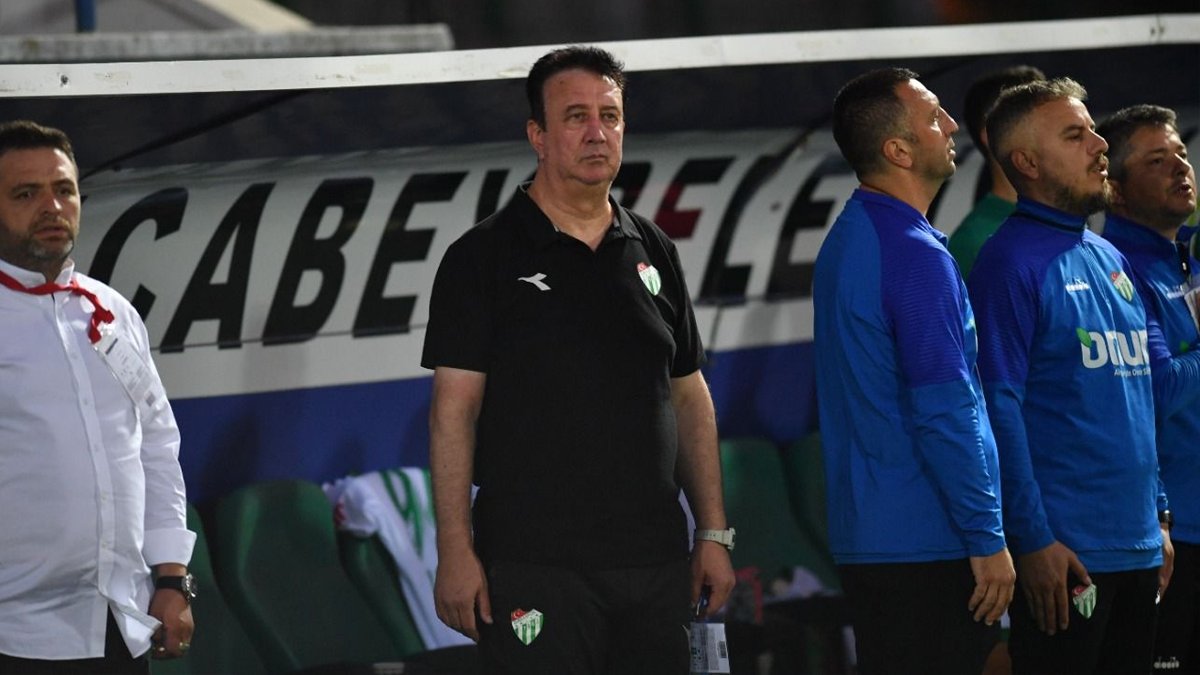 Bursaspor, Teknik Direktörü Yalçın Gündüz ile yollarını ayırdı