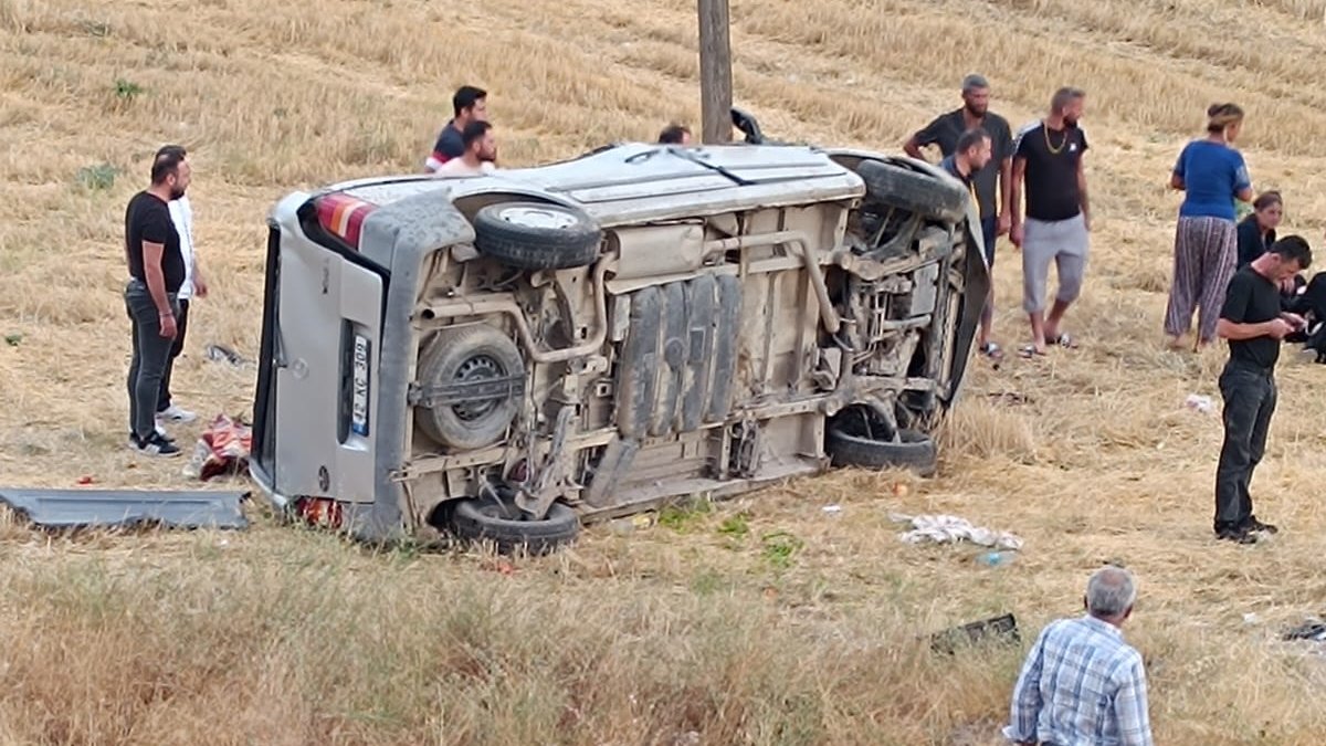 Düğün yolunda bir kaza daha: 1 ölü 3 yaralı