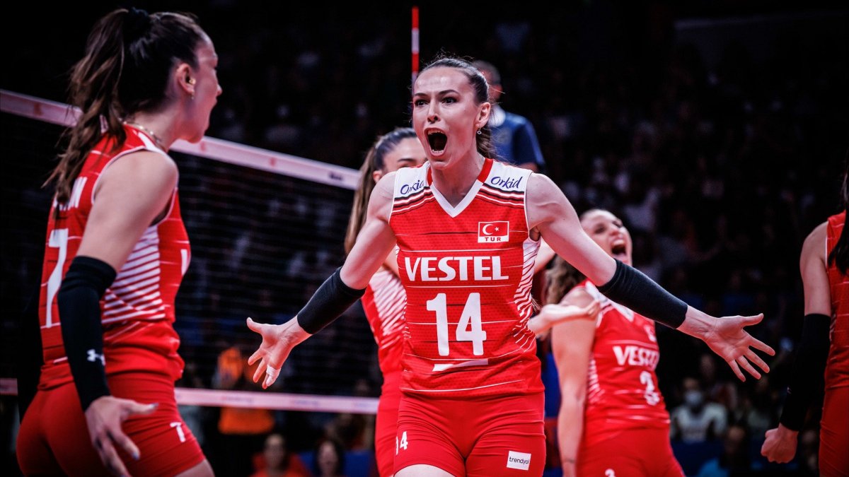 Eda Erdem: Cumhuriyetimizin 100. yıl dönümünde Avrupa şampiyonu olduk