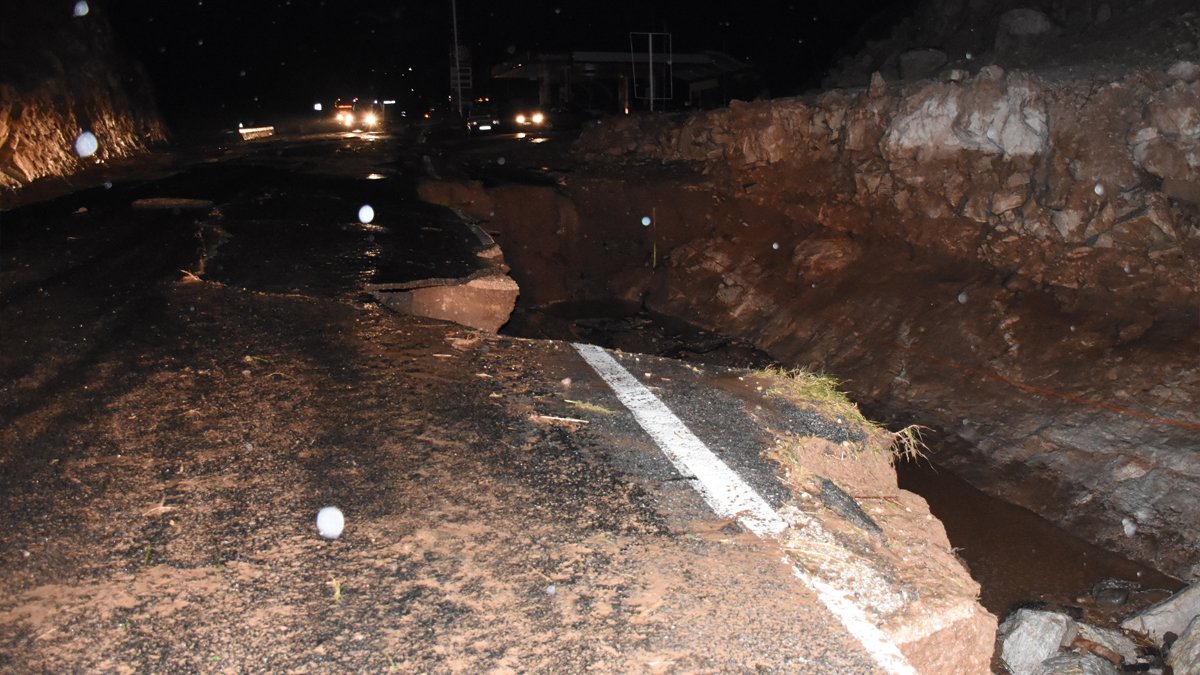 Aksaray'ı sel vurdu: 1 ölü, 1 kayıp