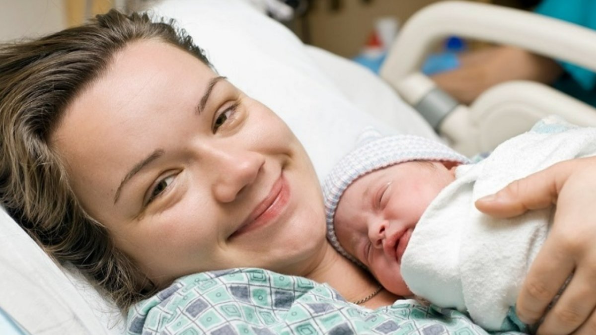 Rüyada Normal Doğum Yaptığını Görmek: Anlam ve Yorum