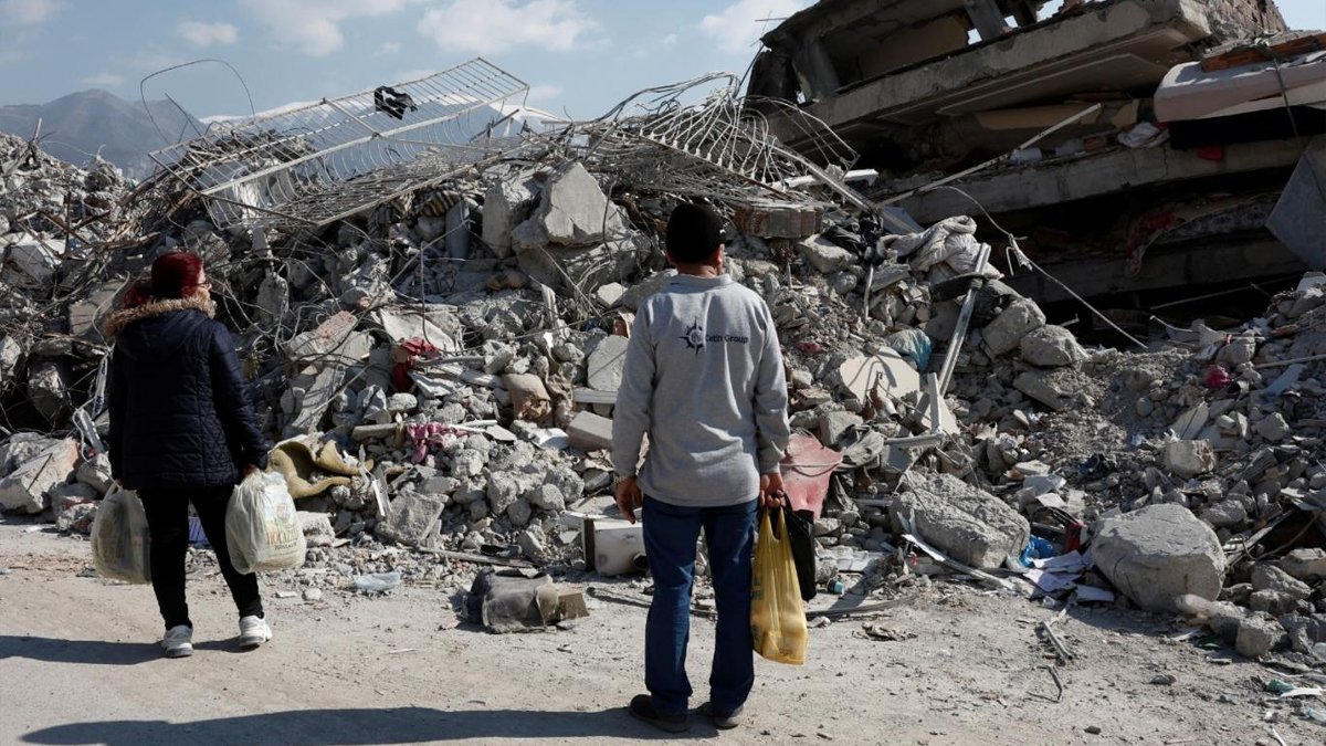 Dikkat çeken iddia Meclis gündeminde: Depremzedeler misafirhanelerden çıkarılıyor