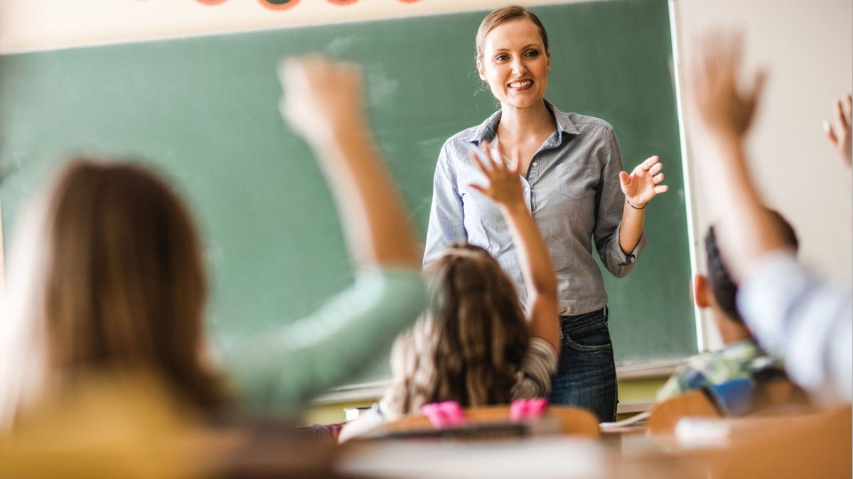 Atama bekleyen binlerce öğretmene kötü haber! Milli Eğitim Bakanı yeni takvimi duyurdu: Aylarca bekleyeceksiniz