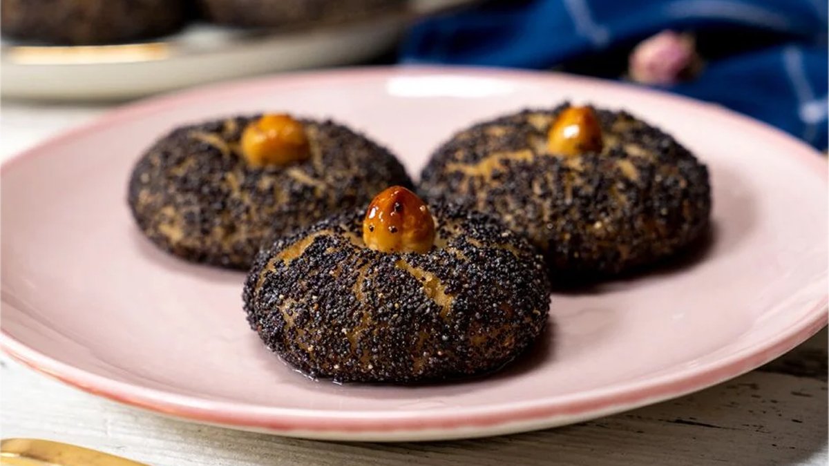 Herkes pastaneden aldınız sanacak! Haşhaşlı şekerpareyi bir de böyle deneyin: Çift porsiyon yapın çünkü anında bitiyor