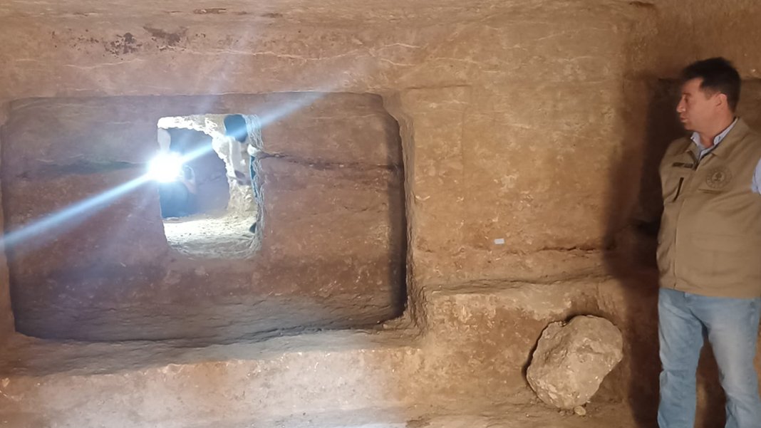 Definecilerin kaçak kazısından tarih fışkırdı: Roma dönemine ait bin 700 yıllık 5 mezar