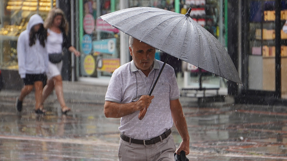 Bakan Özhaseki'den 11 il için kritik uyarı: Vatandaşlarımız anlık takip etsin