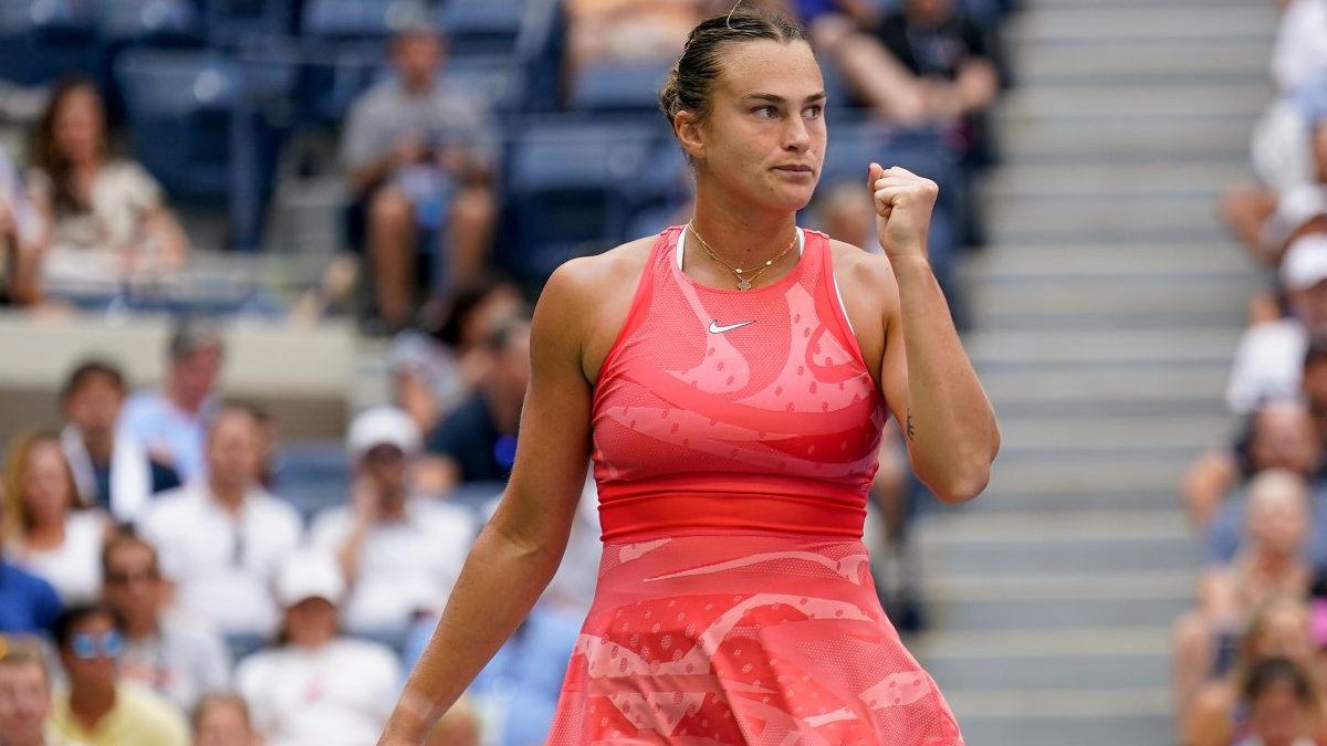 Sabalenka ve Medvedev, ABD Açık'ta yarı finale yükseldi