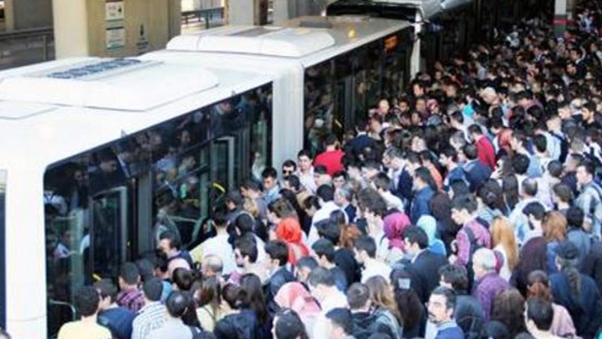 Toplu taşımaya bir ilde daha zam! Fiyatlar il il yükseliyor, bu kez tam yüzde 40 zam geldi