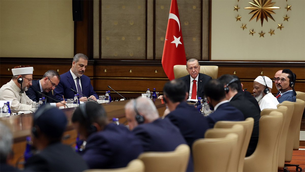Erdoğan, ABD Müslüman Organizasyonları Konseyi heyetini kabul etti: Kur'an-ı Kerim'e saldırı nefret suçu ve barbarlıktır