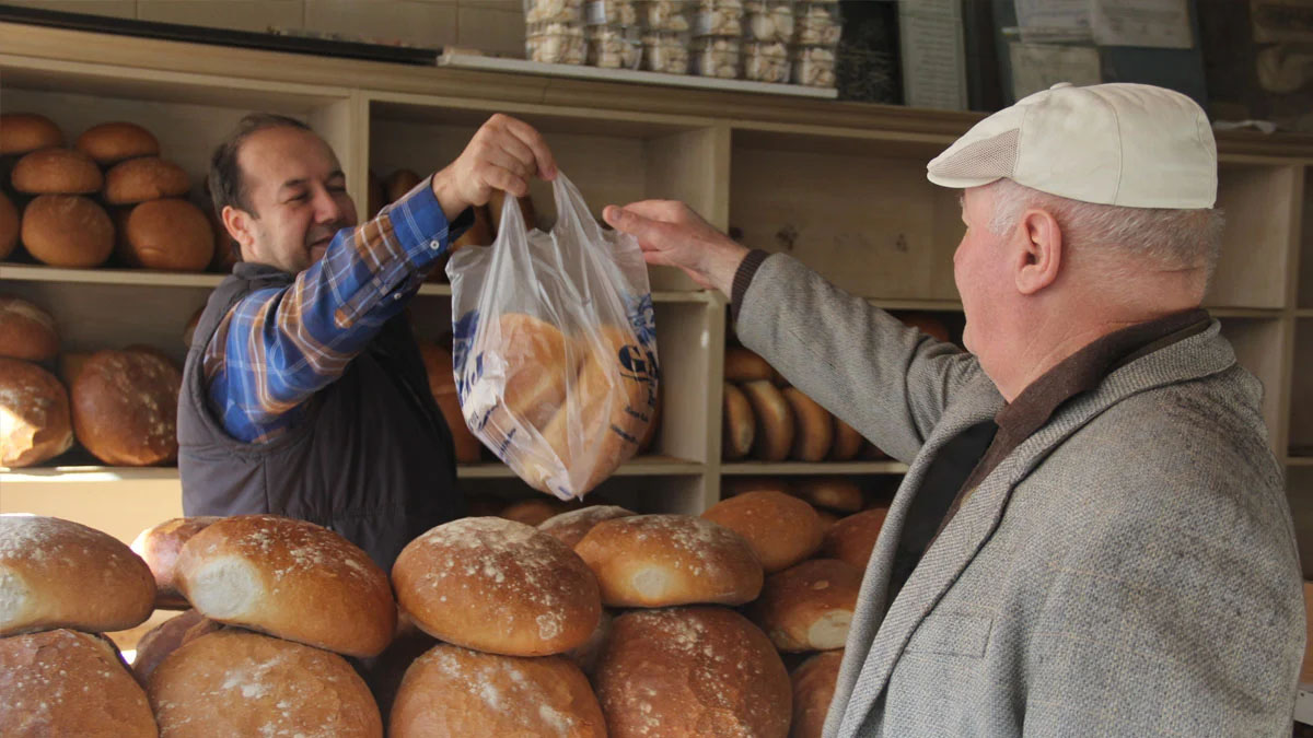 O ilimizde ekmek ve simite rekor zam geldi! 240 gram ekmek o rakamı gördü, artık bu fiyattan satılacak