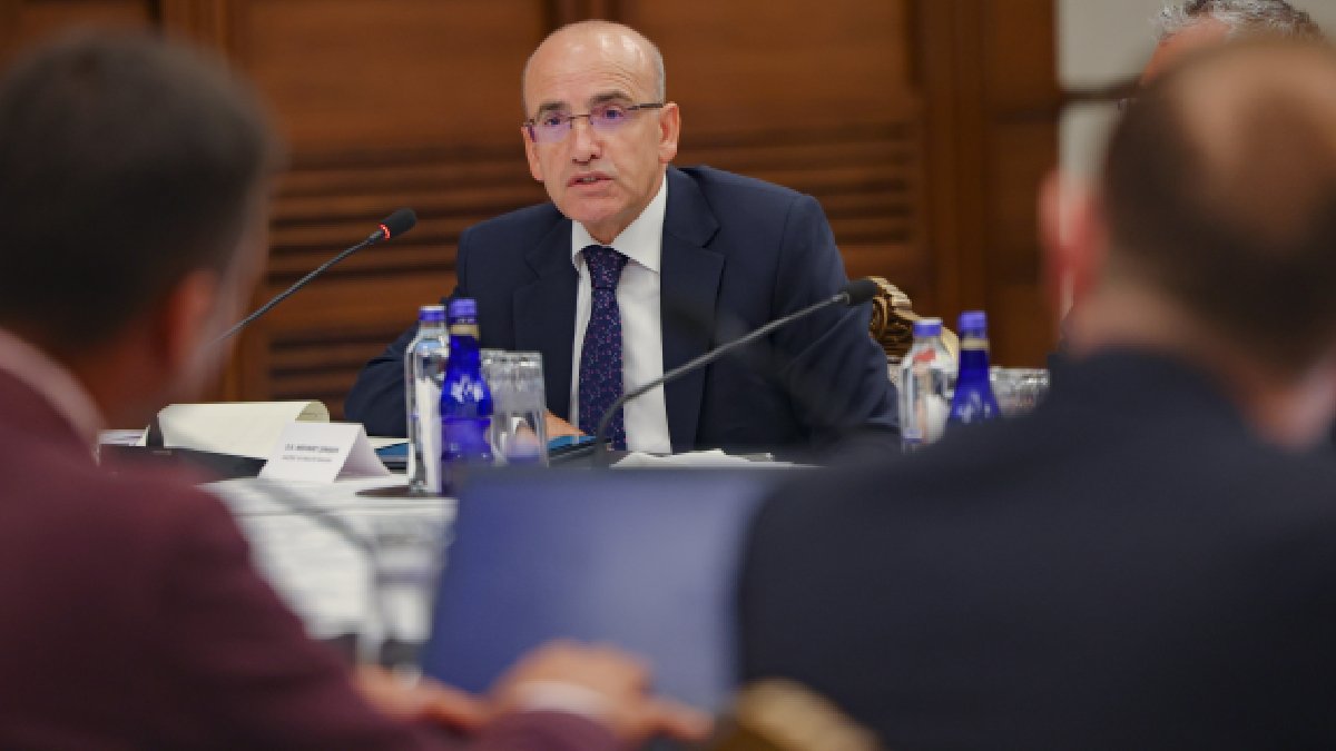 Bakan Şimşek 35 milyar dolarlık krediyi İngilizce paylaşımla yorumladı: Yeni ekonomi politikamızın onayı