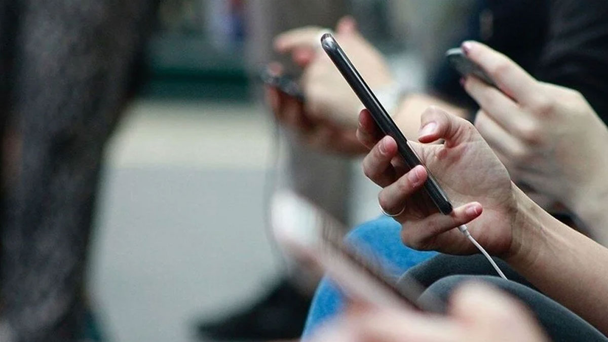 Öğrenciye vergisiz telefonda markalar belli oldu: İşte Türkiye’de üretilen modeller