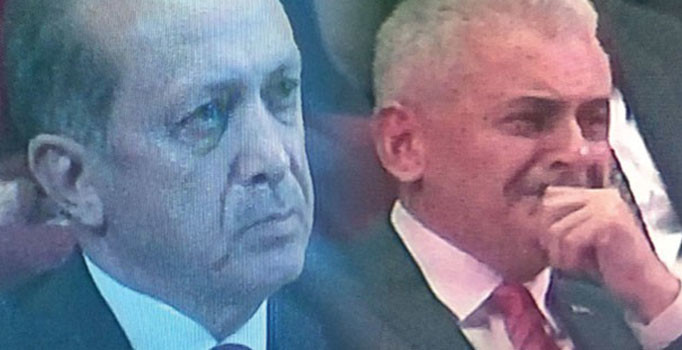 Beştepe'de Şehitleri Anma Töreni: Erdoğan ve Yıldırım gözyaşlarını tutamadı - Son dakika haberleri