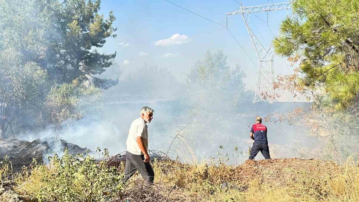 Adıyaman'da kaynak yaparken sıçrayan kıvılcım yangın çıkardı