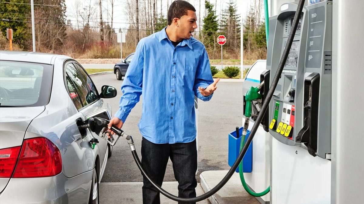 Benzin ve motorine duble zam! Dev zam için tarih açıklandı: O güne kadar depoyu dolduran kazanır