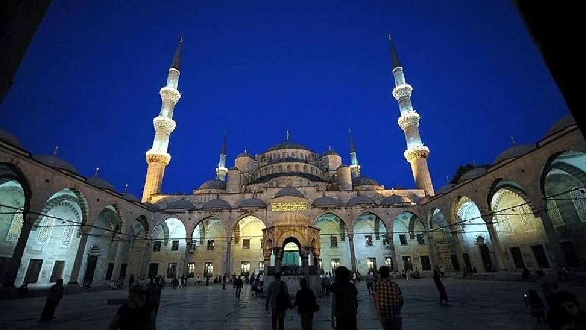 Diyanet yeni takvimi açıkladı! İşte 2024 kandil, Ramazan ve üç aylar tarihleri
