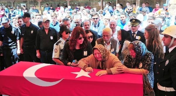 Şehit polis, Yozgat'ta gözyaşlarıyla uğurlandı