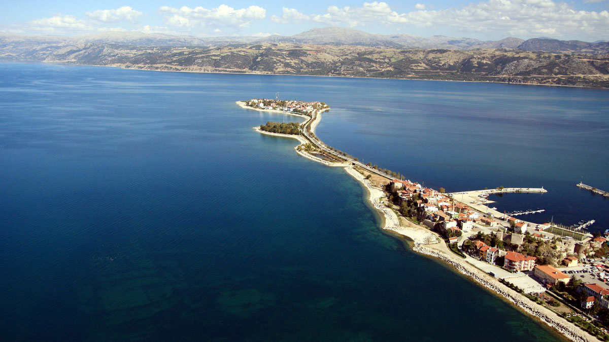 Eğirdir Gölü’nde kritik seviye! 'Bir damla dahi su alınamaz'