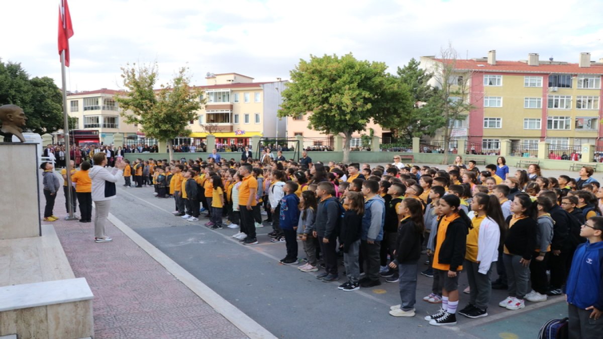 Türkiye genelinde eğitim-öğretim sezonu başladı: İşte 2023-2024 eğitim- öğretim yılı takvimi