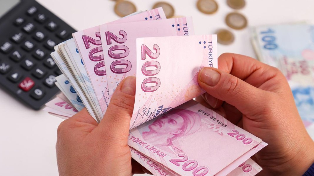 EYT'li olup maaşı bağlanmayanlar dikkat: Uzmanlar üç sebebi açıkladı