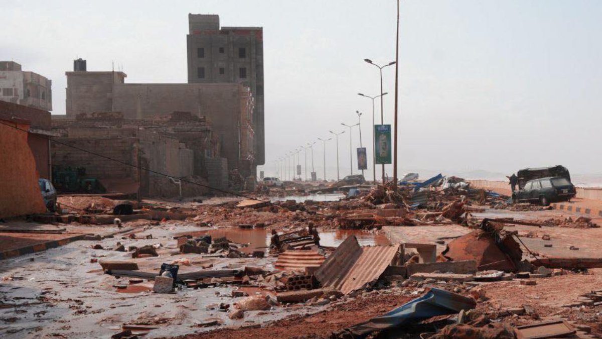 40 yılın rekoru olan sel faciasında kahreden bilanço: Libya'da 10 bin kişi kayıp!