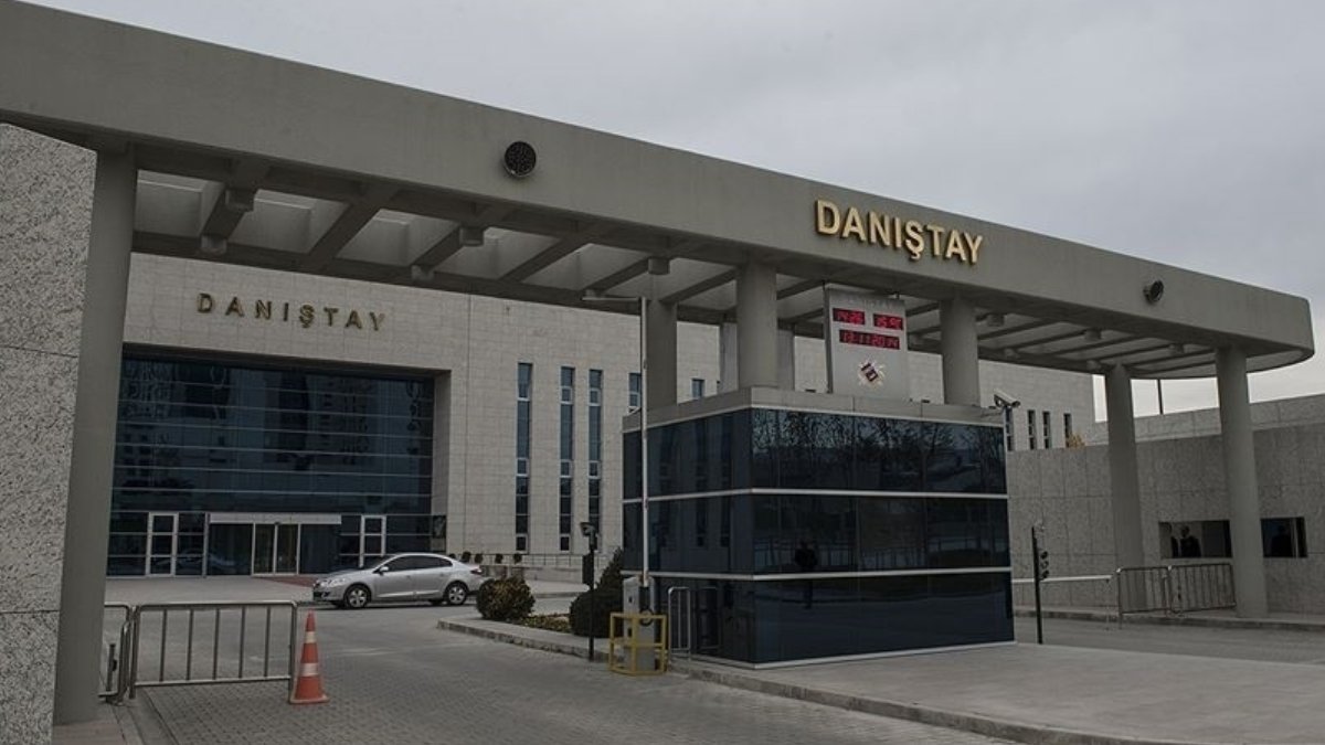 Türk Eğitim-Sen, haftalık ders çizelgelerindeki değişikliğin iptalini istedi