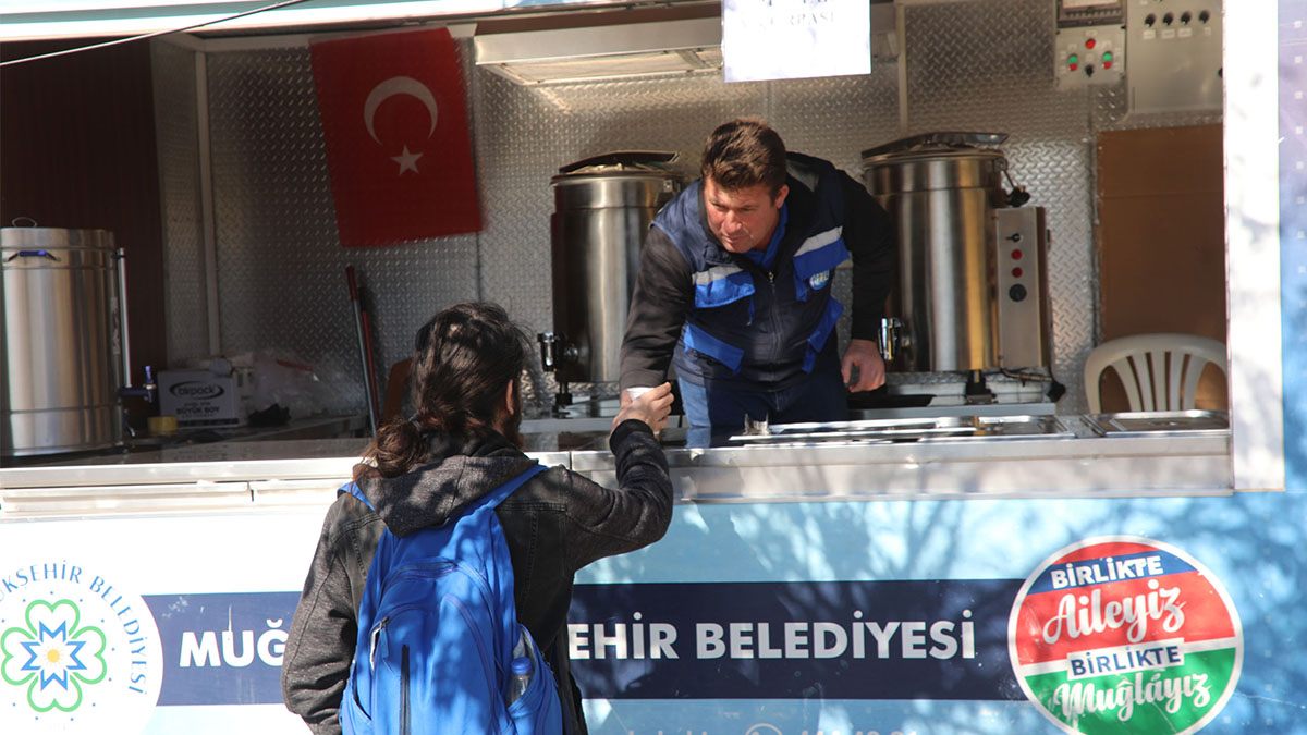 Büyükşehir’in eğitim desteği devam ediyor