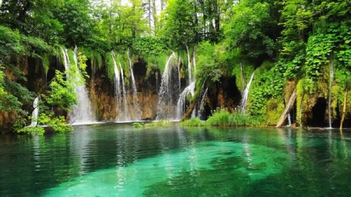 Ege gizli incisini sergiye çıkardı! Türkiye’de böyle bir cennet görülmedi: Bu manzara huzurun tarihini yazdırır…