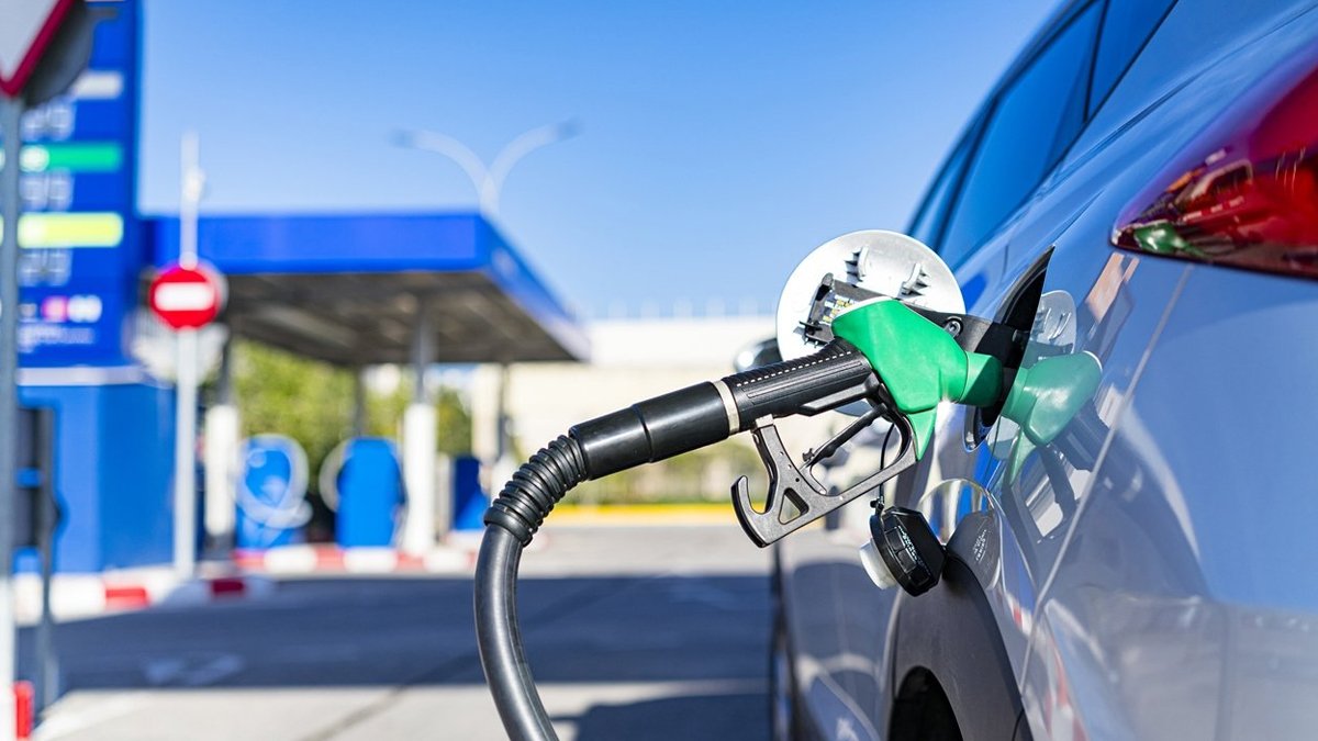 Motorinin ardından bir okkalı zam da benzine! Araç sahiplerine üst üste kötü haber