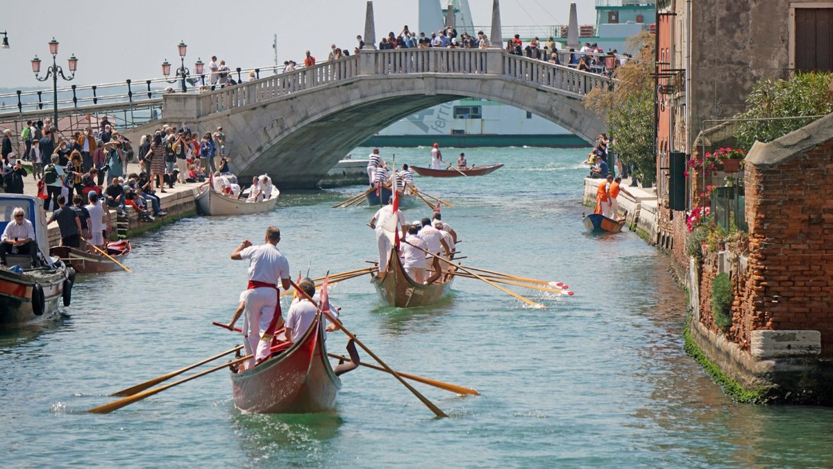 Venedik'e 5 euro ayakbastı ücreti: Karar onaylandı, turistlerden alınacak