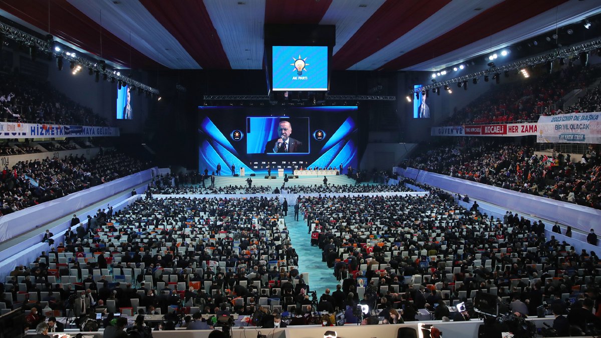AK Parti'nin kongre teması belli oldu: Türkiye için hep yeni hep ileri