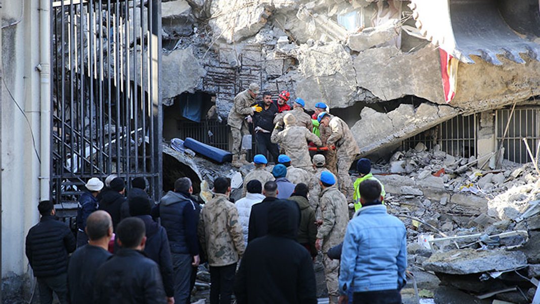 Deprem bölgesinde hekim sorunu: Hatay'da ameliyatlar yapılamıyor