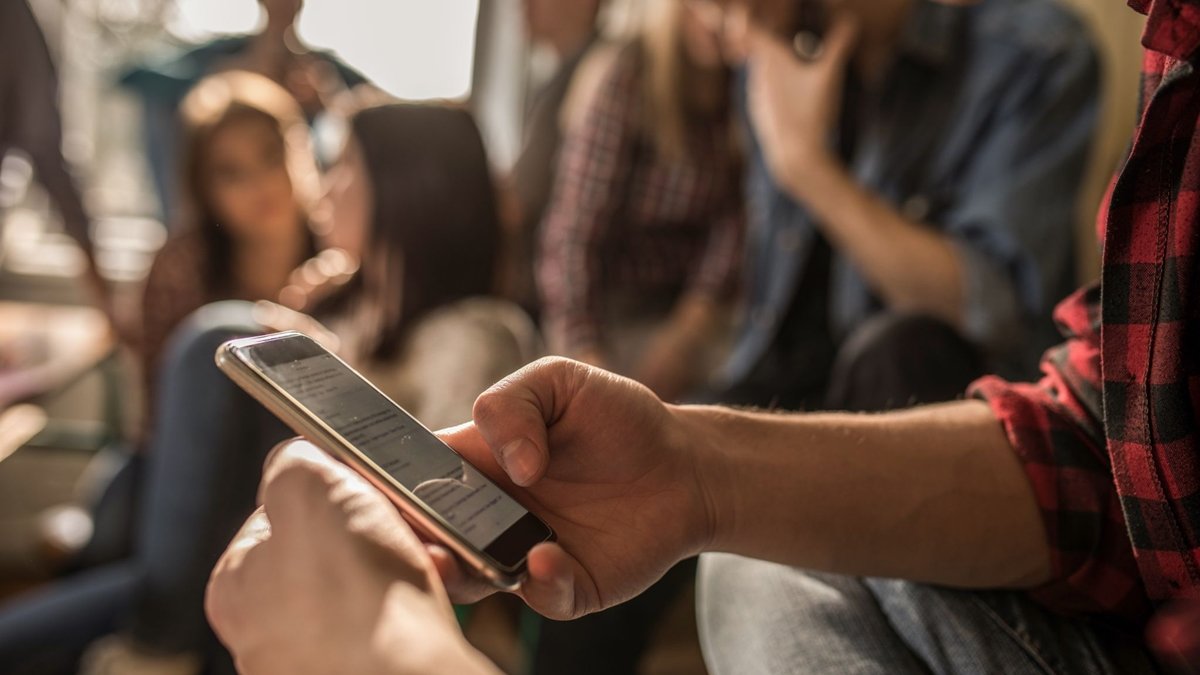 Vergisiz telefon ne zaman satışa çıkacak? Samsung, OPPO, Xiami, Vivo...