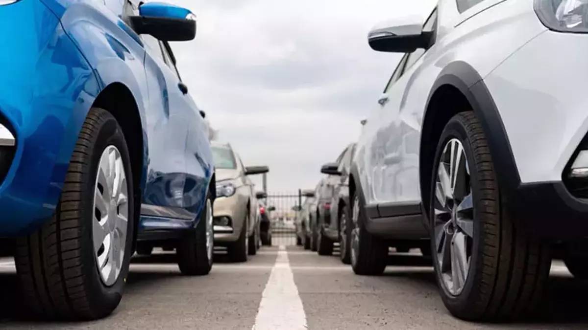 ÖTV'siz araçlarda indirim rüzgarı! Bu listeye bakmadan araç almayın işte Eylül ayı otomobil listesi